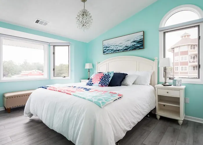 Beach 321 With Vaulted Ceilings Pool Hot Tub And Stunning Views From Private Deck