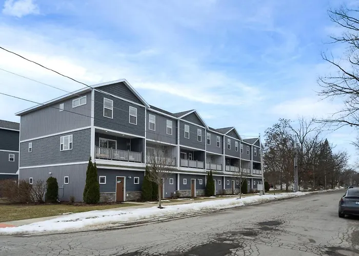 Studio Tc Close To Downtown Beaches And Wineries