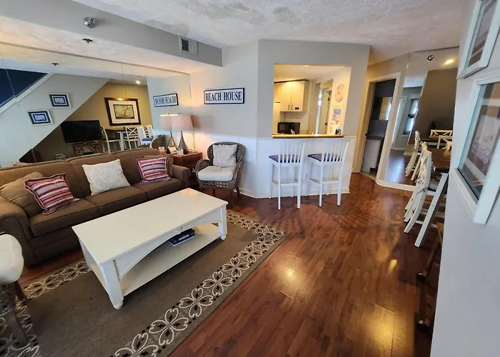 North Shore Inn Tc 304